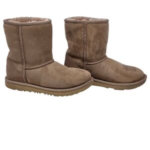 UGG Classic Short II Burnt Cedar Suede Sheepskin Boots Size 4 Kids 5.5 Women